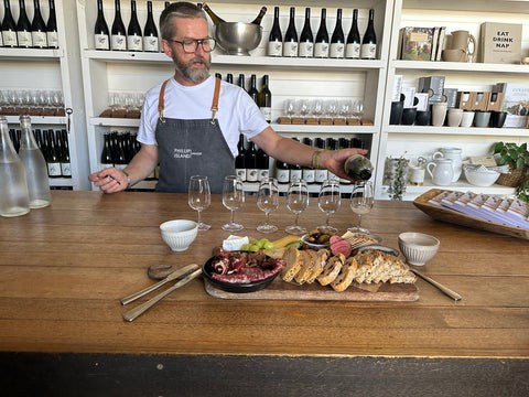 Phillip Island Wine, Wildlife & Penguins Tour