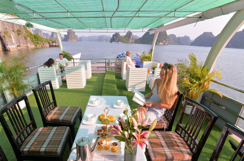Halong Bay - WonderBay Cruise 1 Day Trip